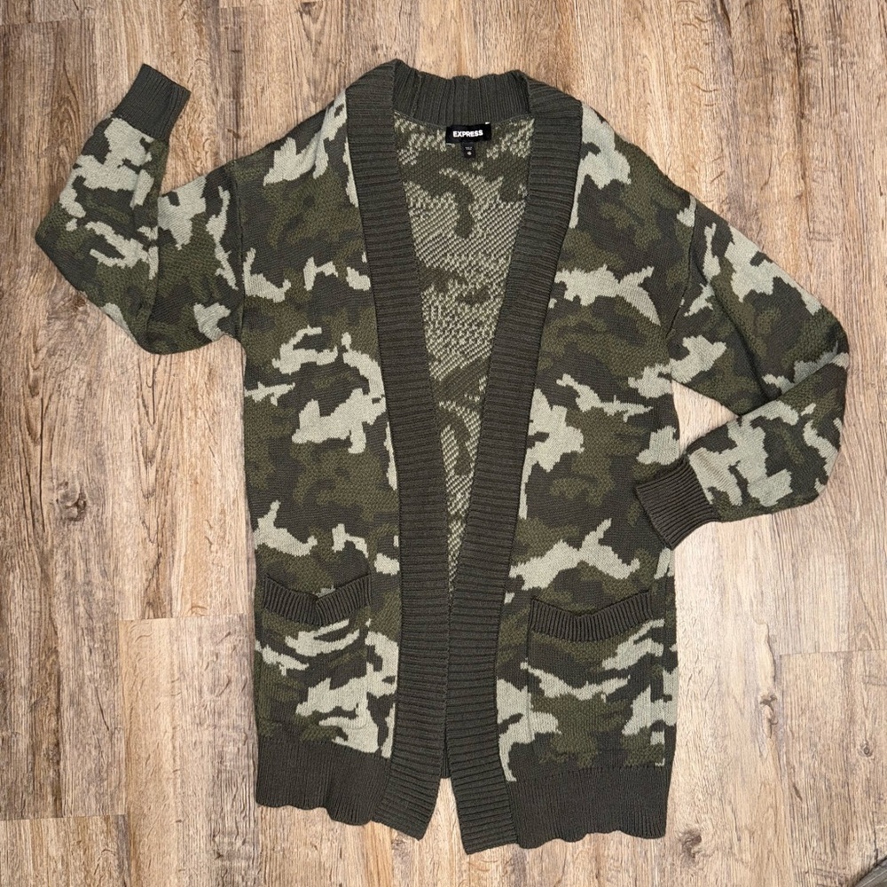 Express • Oversized Camo Duster Cardigan